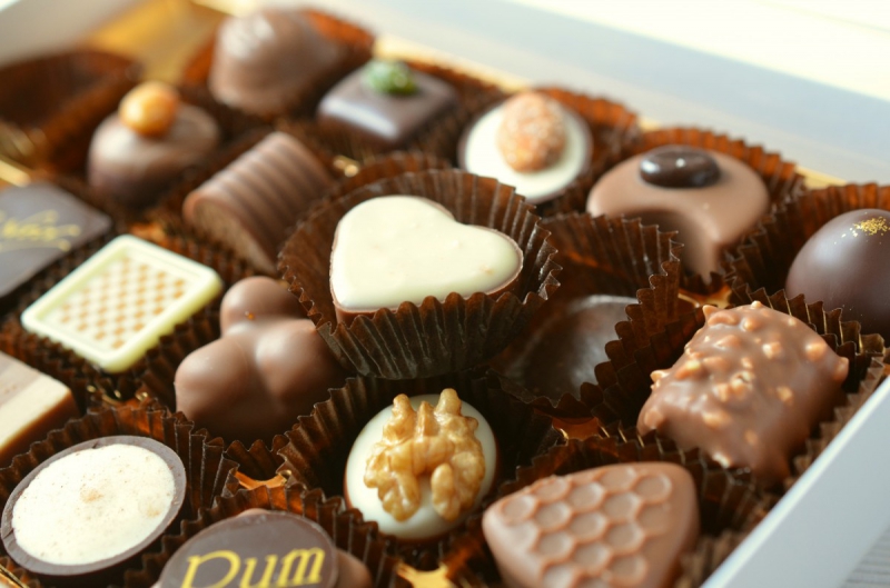 confiserie-THEOULE SUR MER-min_chocolates_food_candy_calories_nibble_chocolate_heart-782043